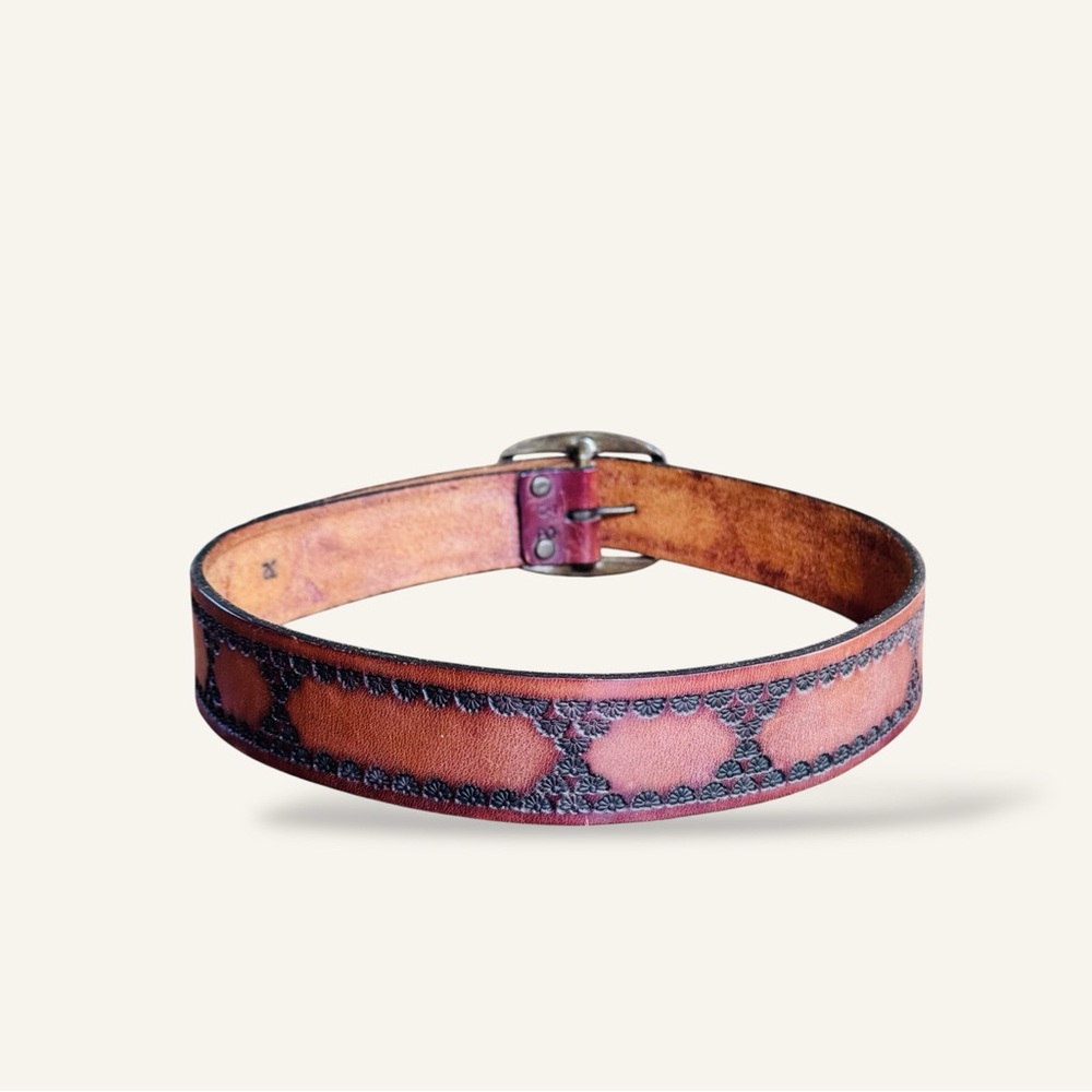 Vintage 90s Tooled Leather Belt Size 32 Western Boho - Picture 10 of 16